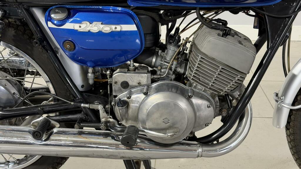 Suzuki  Dl1050rqm0 20My Black #3