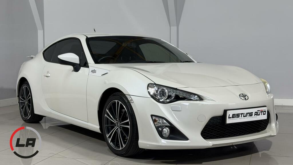Toyota GT86 2.0 Boxer D-4s Coupe Euro 5 200 White