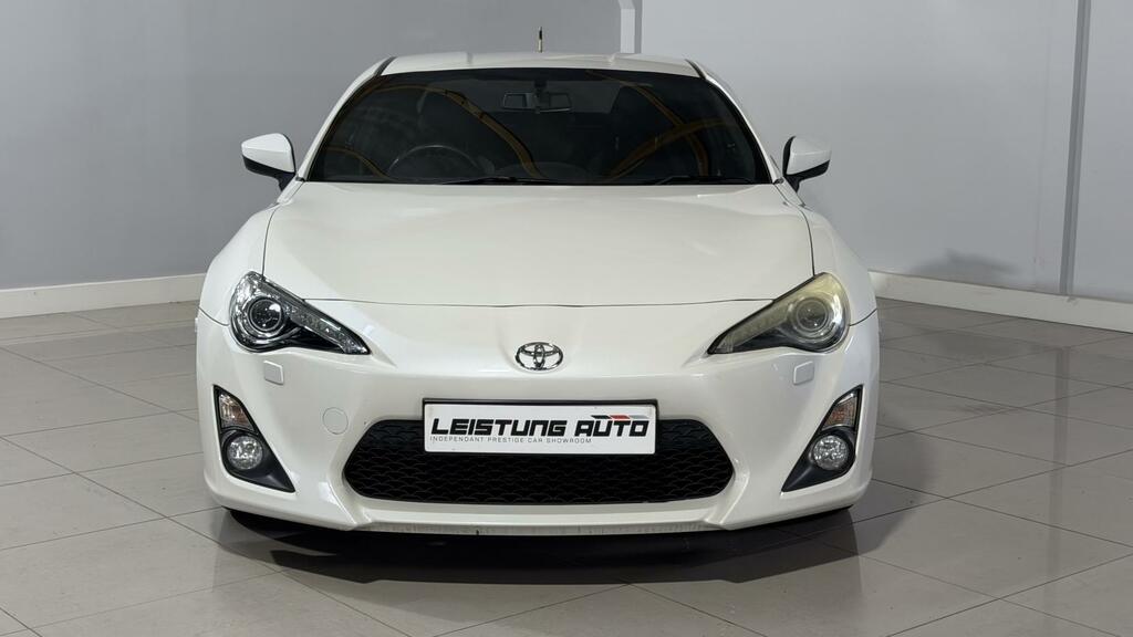 Toyota GT86 2.0 Boxer D-4s Coupe Euro 5 200 White #4
