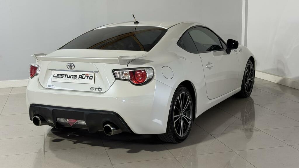 Toyota GT86 2.0 Boxer D-4s Coupe Euro 5 200 White #5