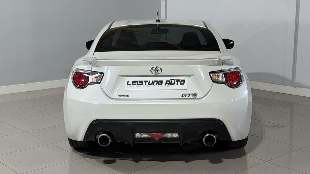 Toyota GT86 2.0 Boxer D-4s Coupe Euro 5 200 White #3