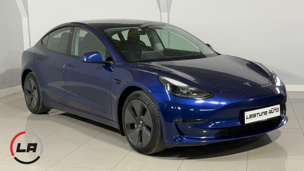 Tesla Model 3 Long Range Blue
