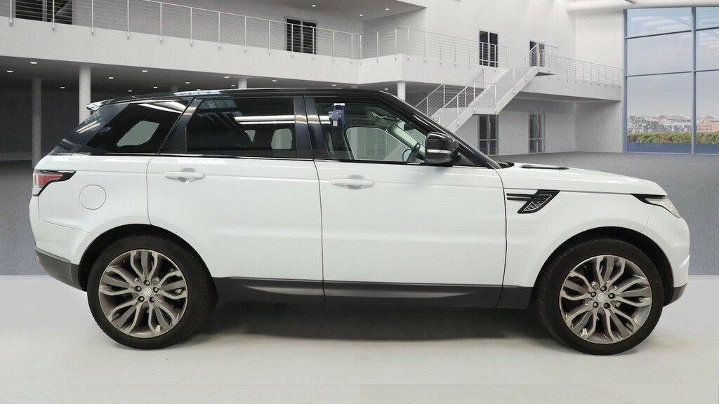 Land Rover Range Rover Sport 306 Hse Dynamic FX66VCF White #5