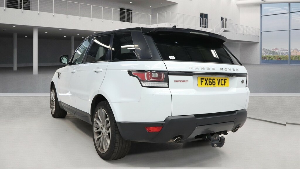 Land Rover Range Rover Sport 306 Hse Dynamic FX66VCF White #3
