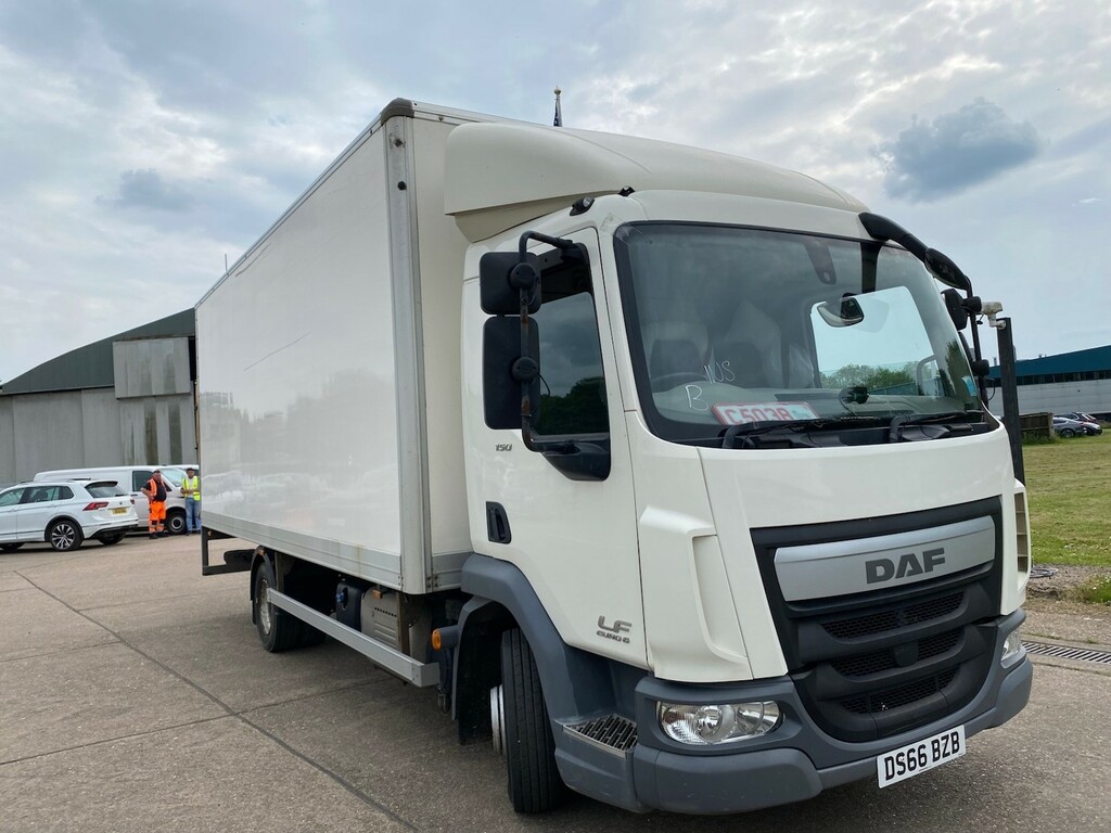 DAF All Models Lf45.160 7.5T Box Lorry DS66BZB White #5