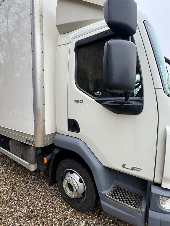 DAF All Models Lf180 7.5T 20Ft Box Lorry With Column Taillift White #5