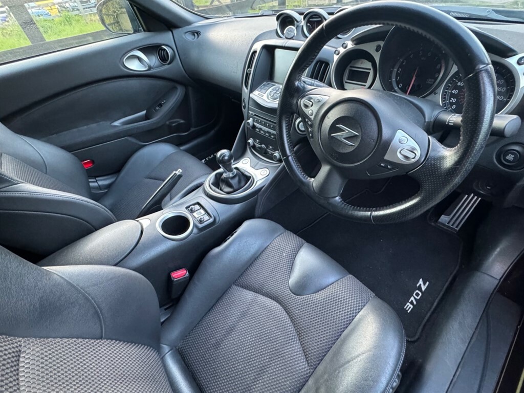 Nissan 370Z 3.7L Gt Black #32