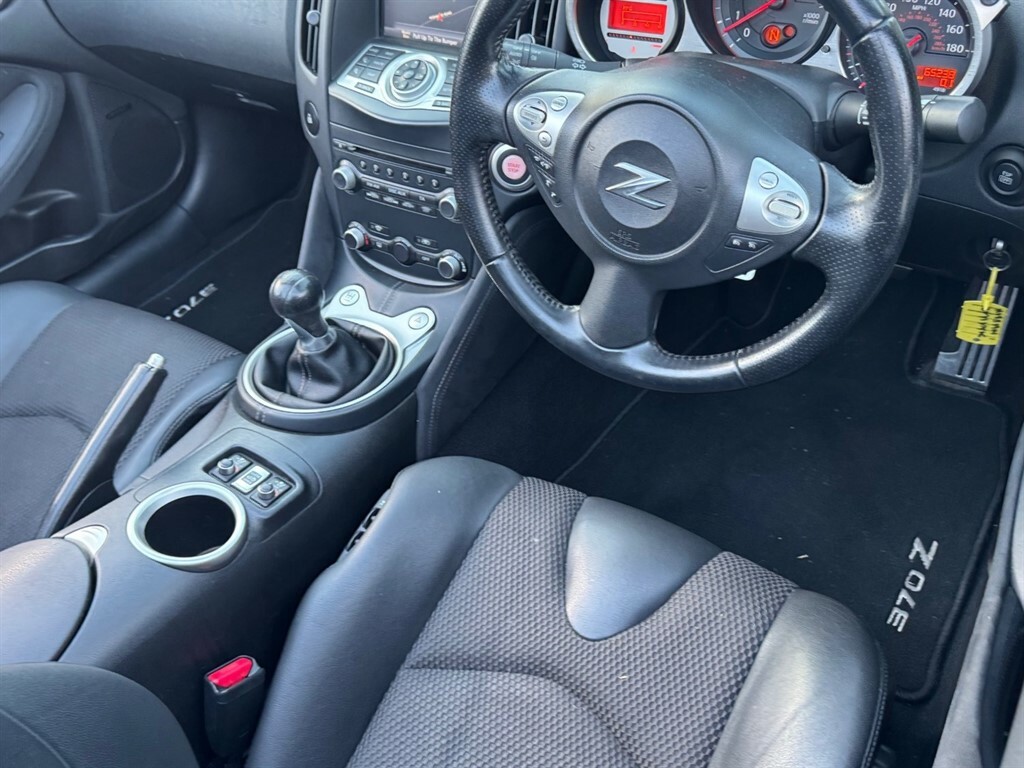 Nissan 370Z 3.7L Gt Black #13