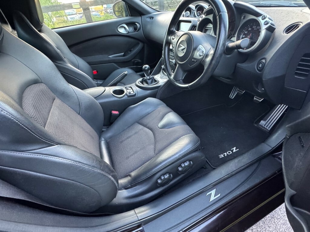Nissan 370Z 3.7L Gt Black #33