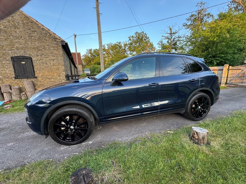 Porsche Cayenne S Hybrid Tiptronic S Blue #4
