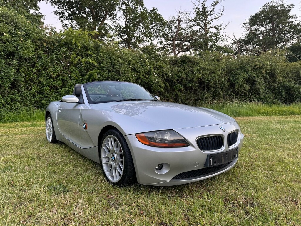 BMW Z4 -- 