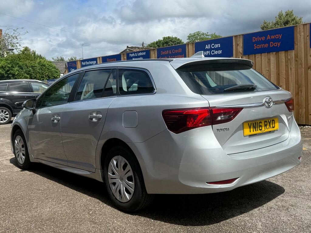 Toyota Avensis 1.6 D-4d Active Touring Sports Euro 6 Ss Silver #2
