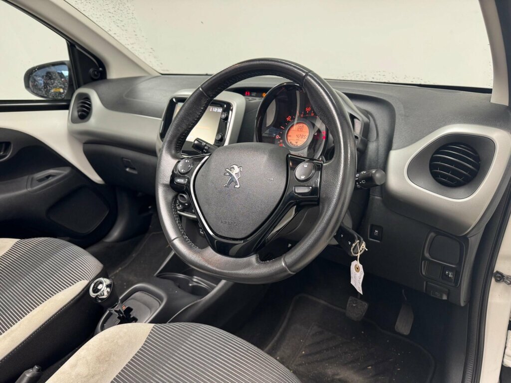Peugeot 108 1.0 Active Top 2 Tronic Euro 6 White #5