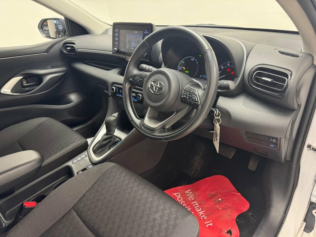 Toyota Yaris 1.5 Vvt-h Icon E-cvt Euro 6 Ss White #6