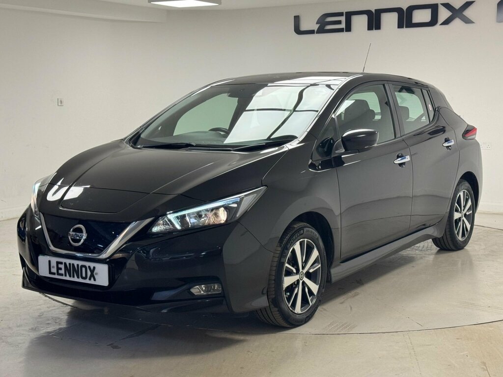 Nissan Leaf 40Kwh Acenta Black #2