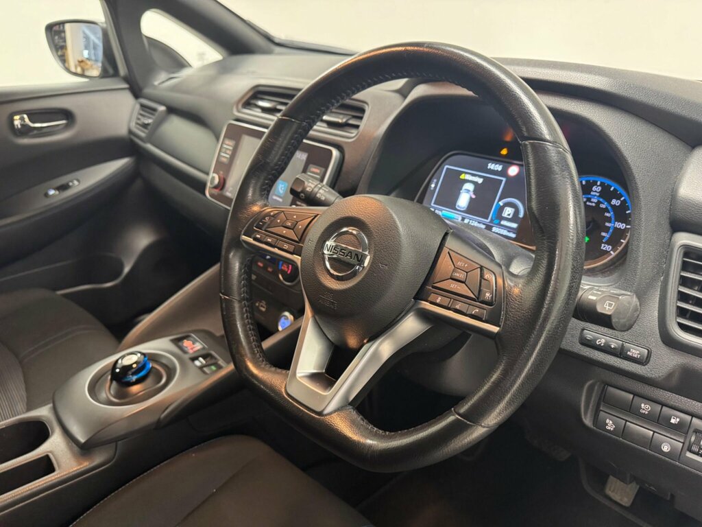 Nissan Leaf 40Kwh Acenta Black #6