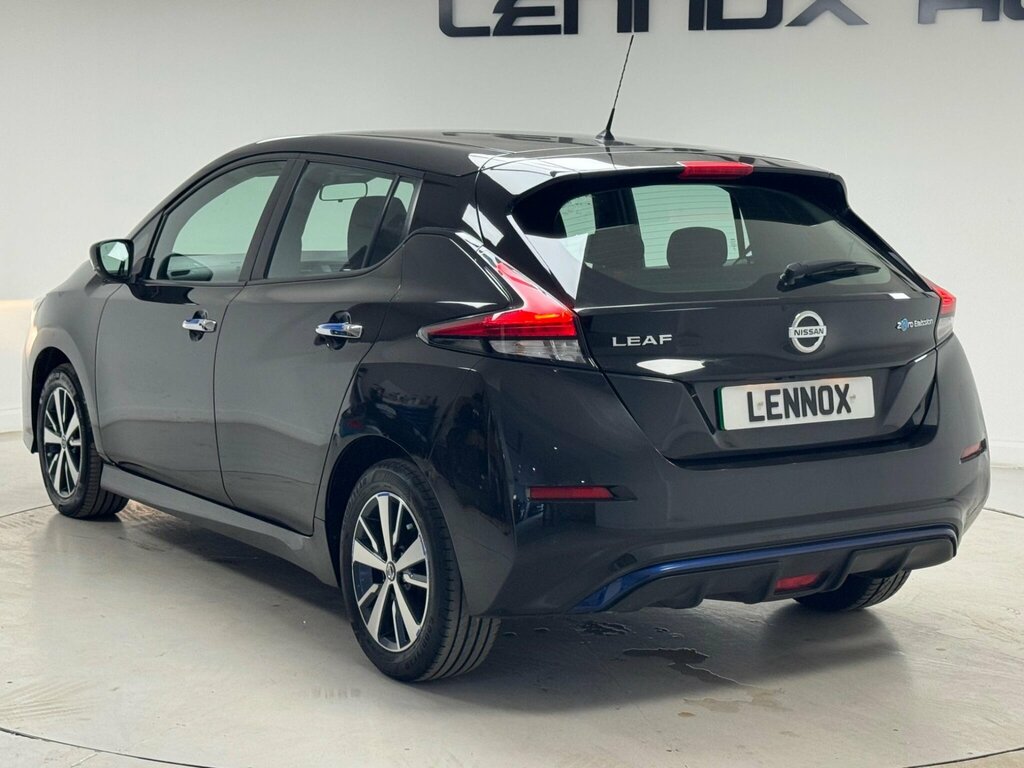Nissan Leaf 40Kwh Acenta Black #3