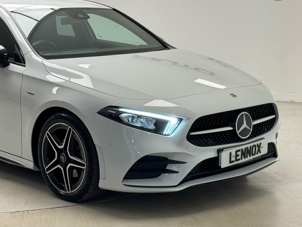 Mercedes-Benz A Class 1.3 A180 Amg Line Executive Hatchback EN22HHY White #4