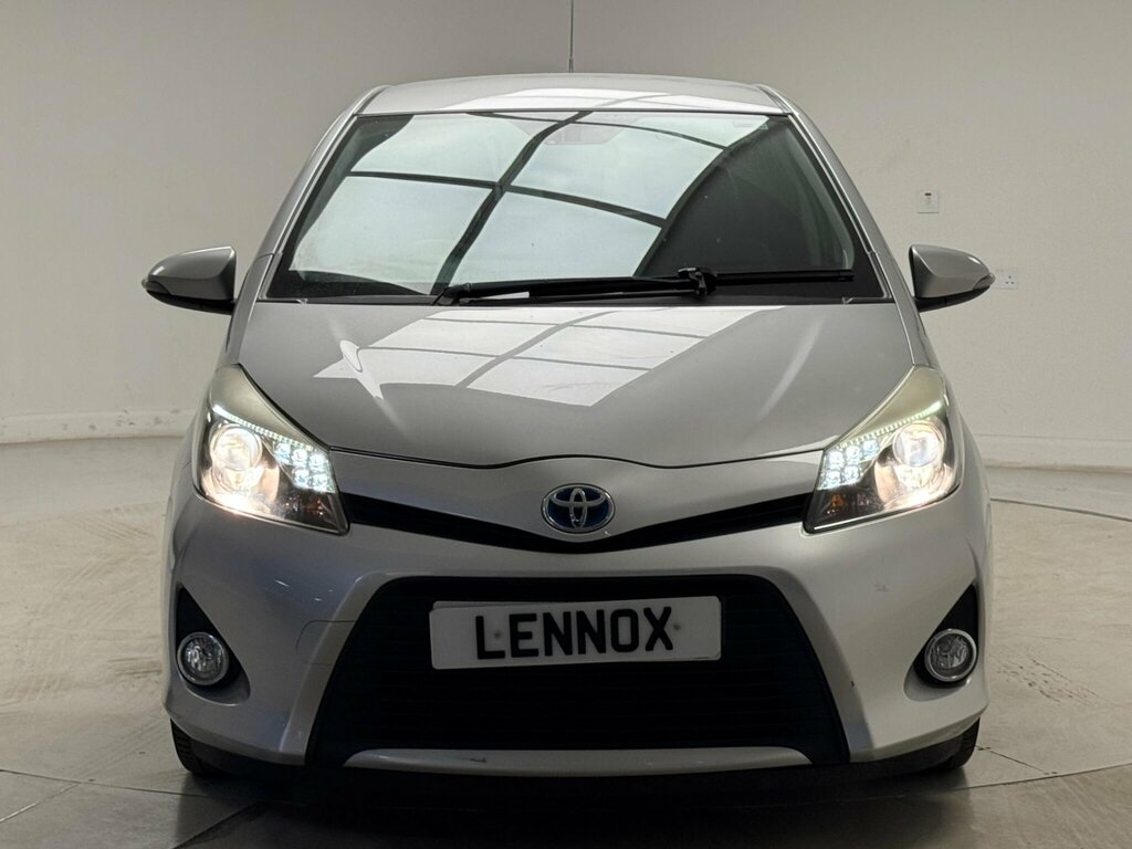 Toyota Yaris 1.5 Vvt-h T Spirit Cvt Euro 5 Silver