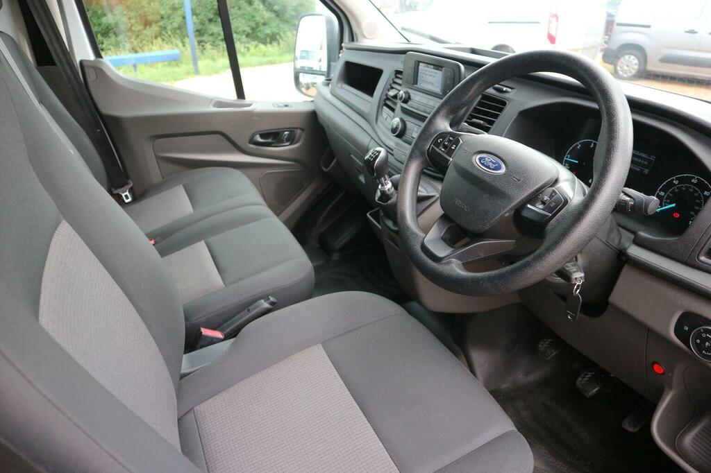 Ford Transit Custom Luton 2.0 350 Ecoblue Leader Rwd L4 Euro 6 Ss 3 WN21HVB White #4