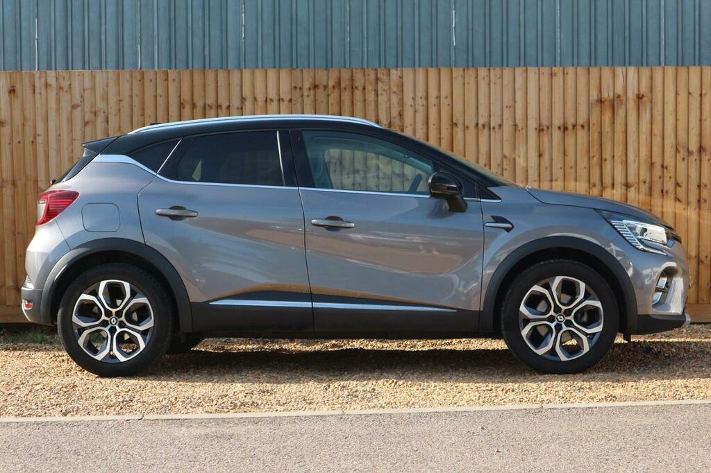 Renault Captur Suv 1.6 E-tech Techno Euro 6 Ss 2023 DA73FZT Grey #2
