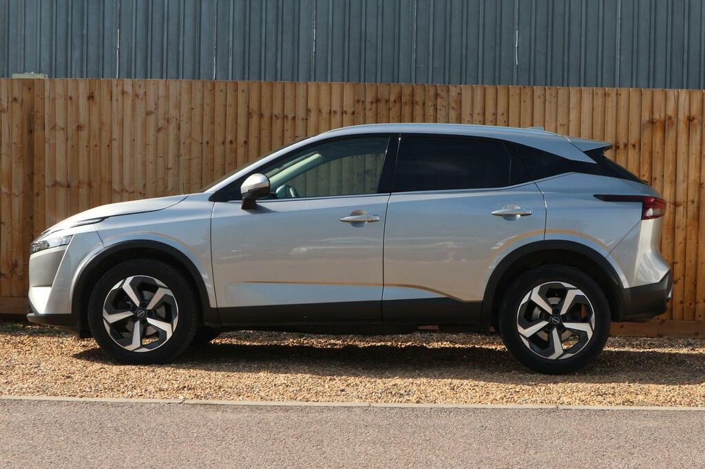 Nissan Qashqai Suv 1.3 Dig-t Mhev N-connecta Xtron Euro 6 Ss 5 FD73GTU Silver #2