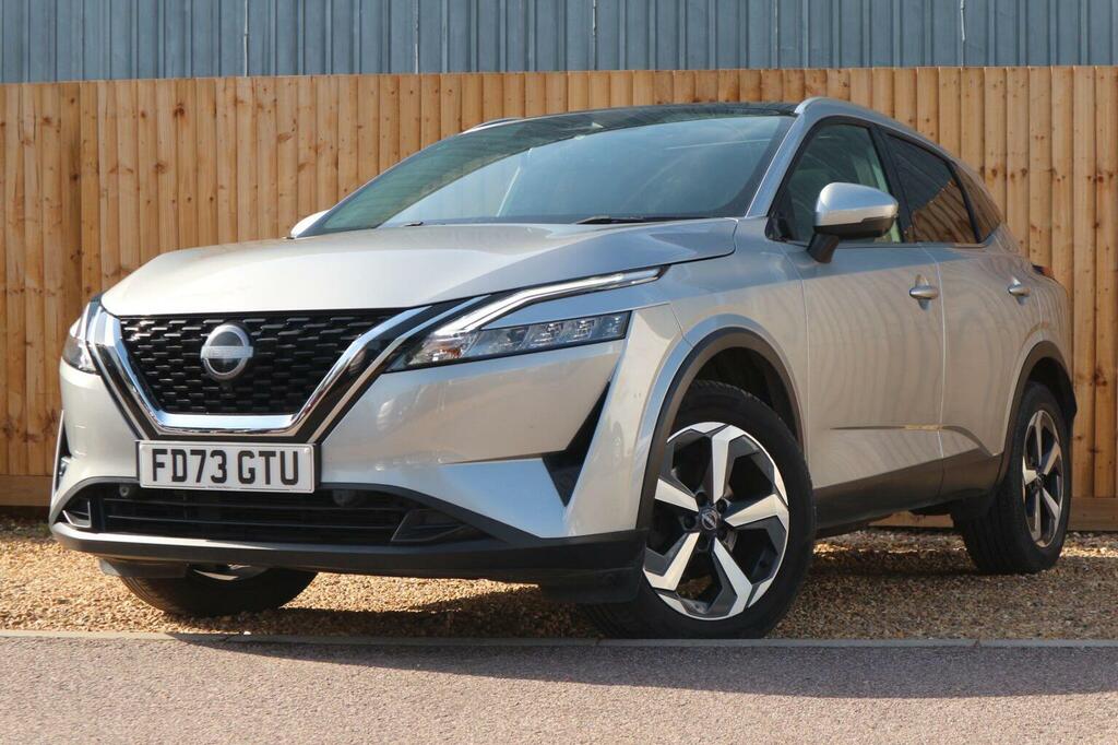 Nissan Qashqai Suv 1.3 Dig-t Mhev N-connecta Xtron Euro 6 Ss 5 Silver