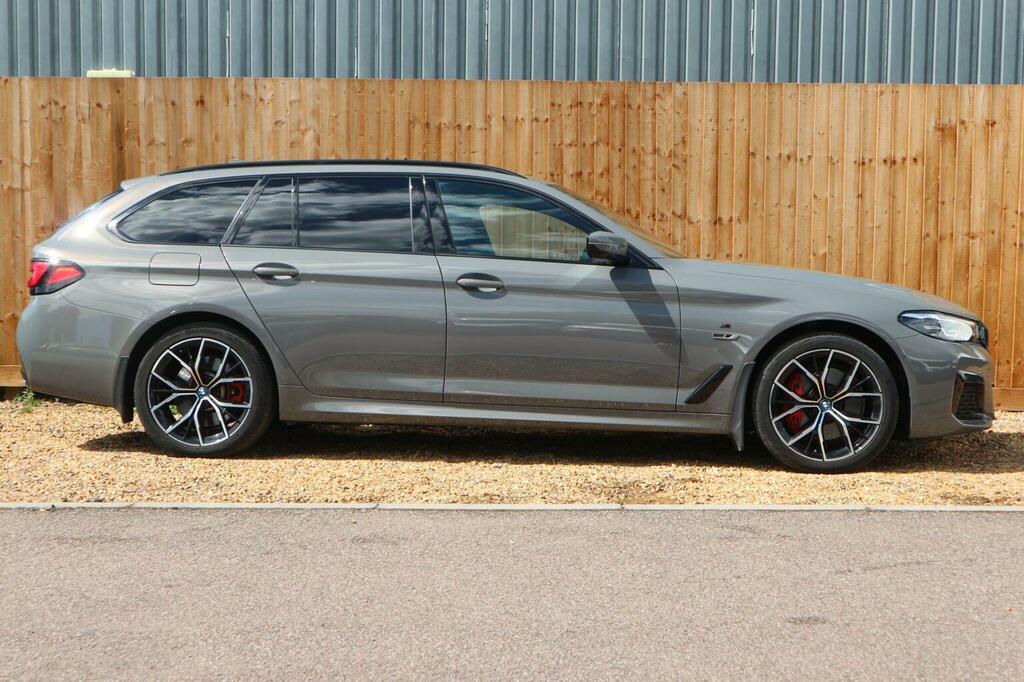 BMW 5 Series Estate 2.0 530E 12Kwh M Sport Touring Steptronic X LG22TUH Grey #2