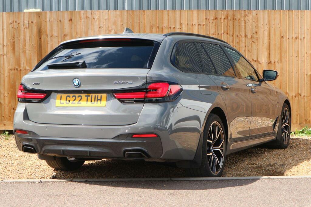 BMW 5 Series Estate 2.0 530E 12Kwh M Sport Touring Steptronic X LG22TUH Grey #3