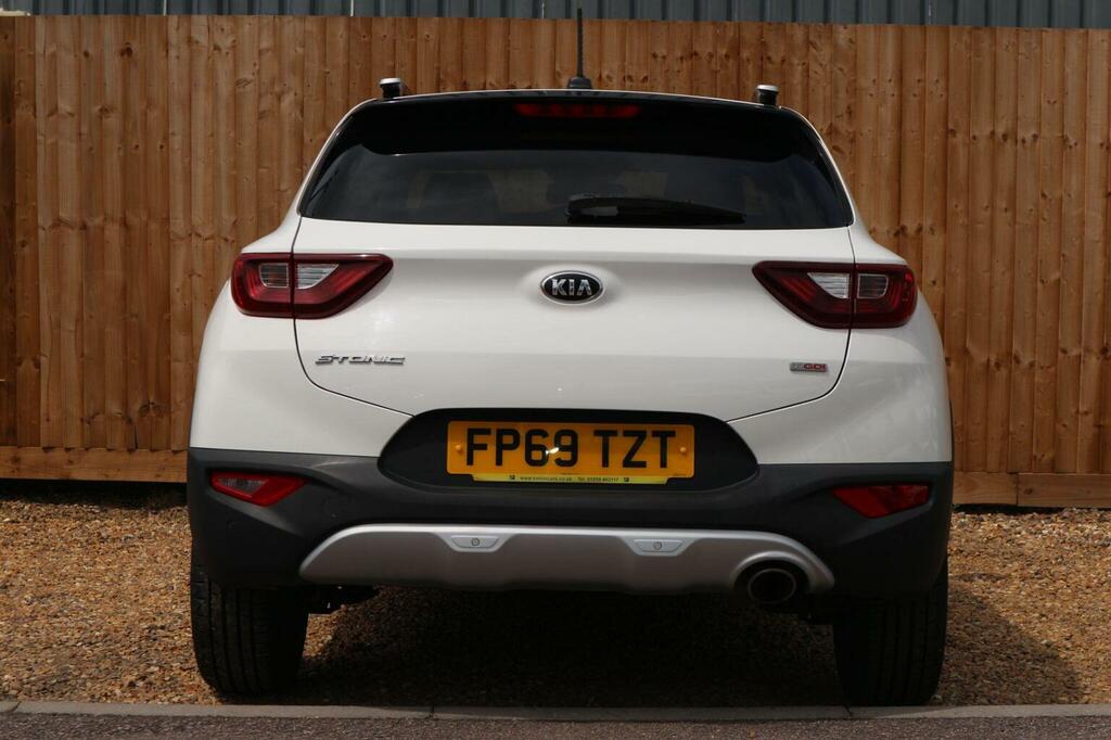 Kia Stonic 1.0 T-gdi Maxx Euro 6 Ss FP69TZT White #4