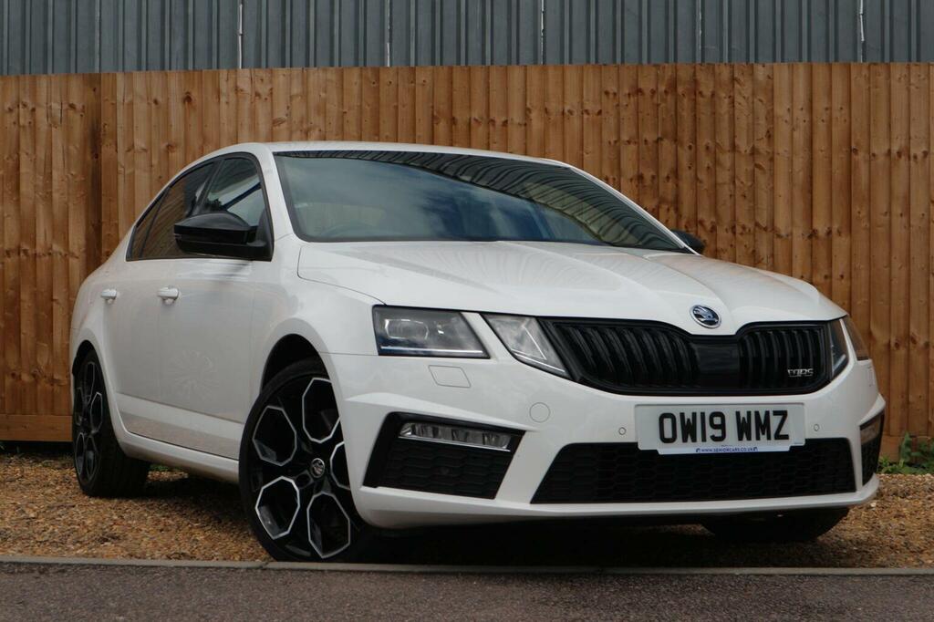 Skoda Octavia 2.0 Tsi Vrs Challenge Dsg Euro 6 Ss White