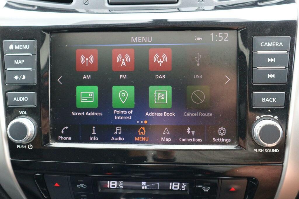Nissan Navara Tekna Red #46