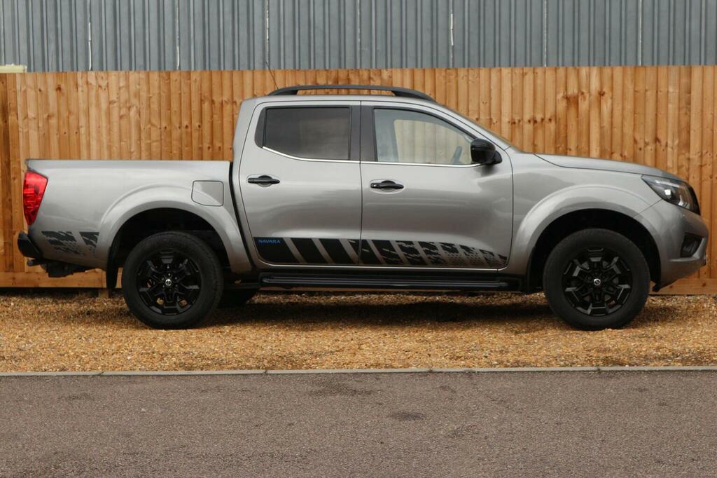 Nissan Navara 2.3 Dci N-guard 4Wd Euro 6 Ss Grey #2