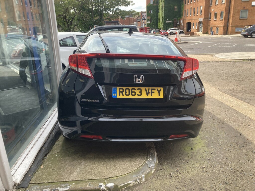 Honda Civic 1.6 I-dtec Es RO63VFY Black #5