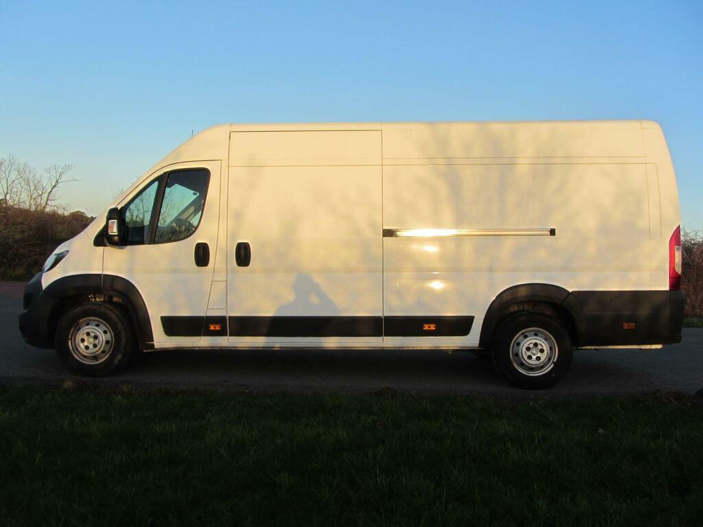 Peugeot Boxer 2L Professional White #22