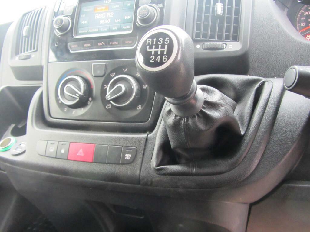 Peugeot Boxer 2L Professional White #13