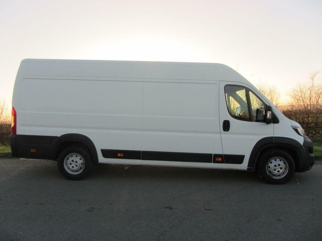 Peugeot Boxer 2L Professional White #21