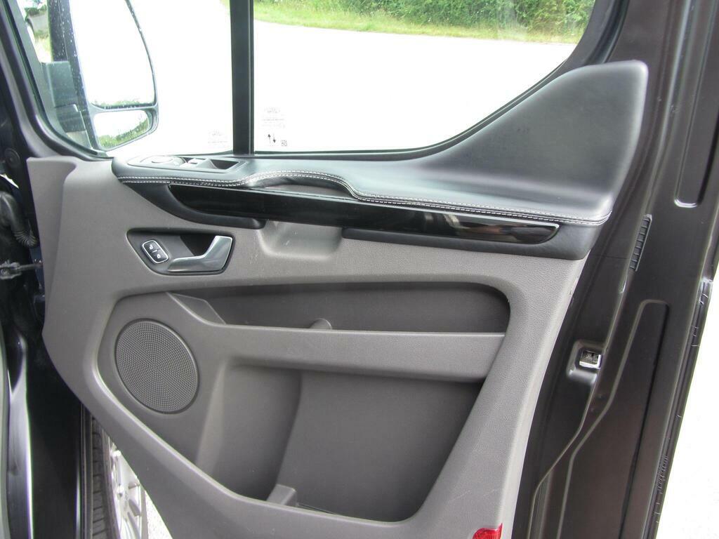 Ford Tourneo Custom 2.0 320 Zetec Ecoblue 129 Bhp Blue #24
