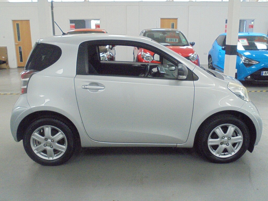 Toyota IQ 1.0 Vvt-i Silver #6