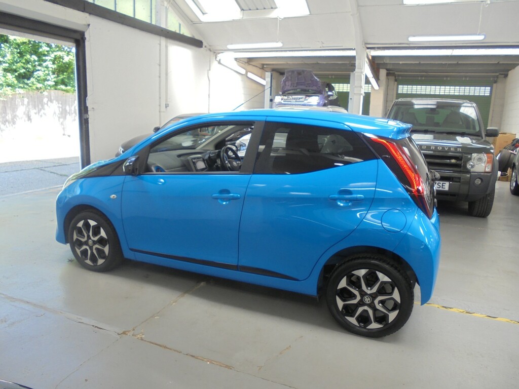 Toyota Aygo 1.0 Vvt-i X-trend Apple Car Play AP19JPU Blue #5