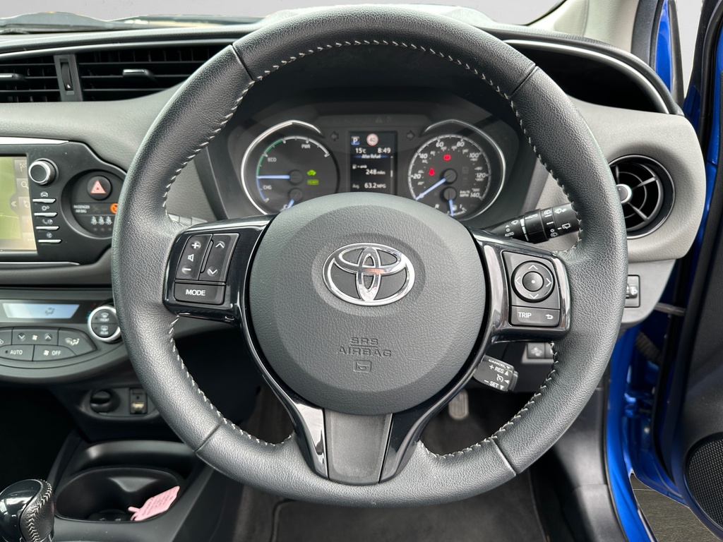 Toyota Yaris 1.5 Vvt-i Icon Tech Grey #7