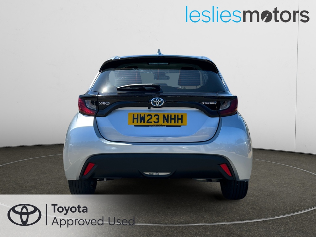 Toyota Yaris 1.5 Hybrid Icon Cvt Silver #3