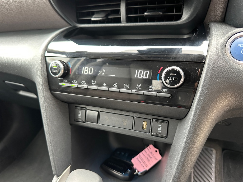 Toyota Yaris Cross 1.5 Hybrid Excel Cvt White #6