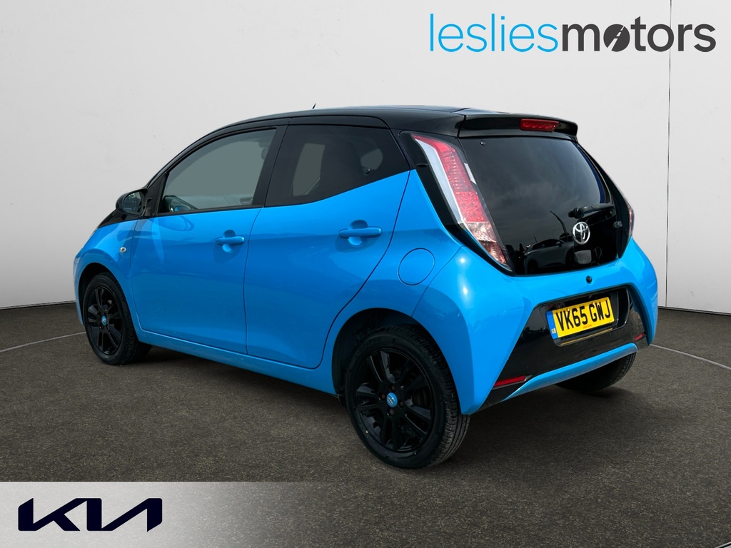 Toyota Aygo Hatchback Red #13