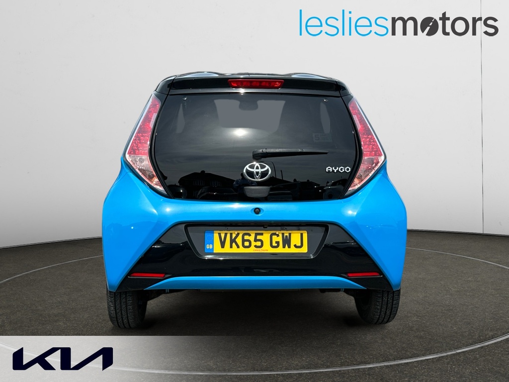 Toyota Aygo 1.0 Vvt-i X-cite 2 #3