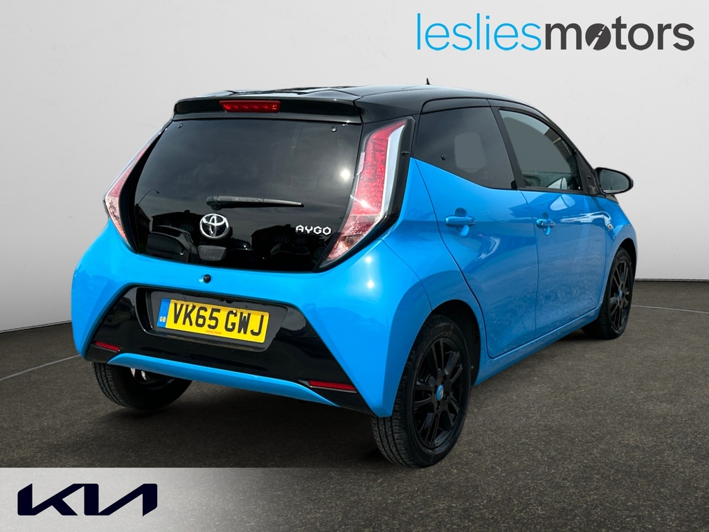 Toyota Aygo Hatchback Red #15