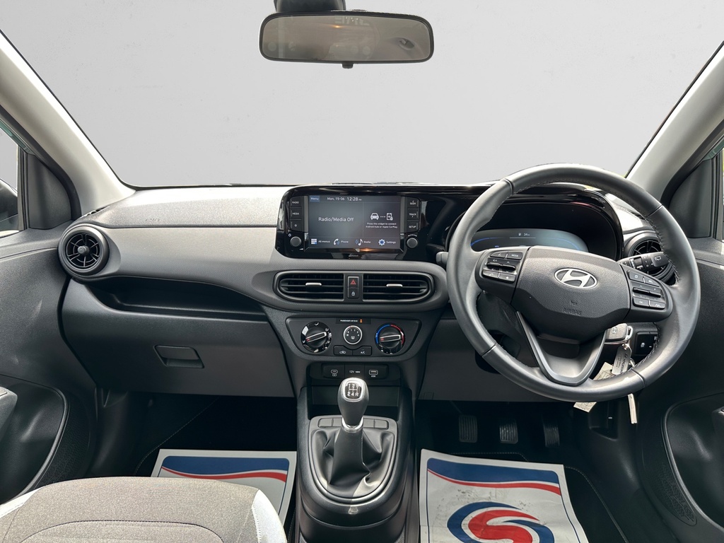 Hyundai I10 1.0 Advance Green #6