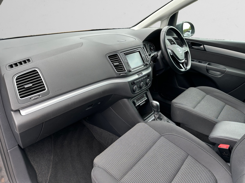 Volkswagen Sharan 1.4 Tsi Se Nav Dsg Grey #5
