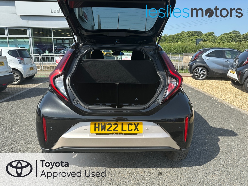 Toyota Aygo X 1L Edge Red #16