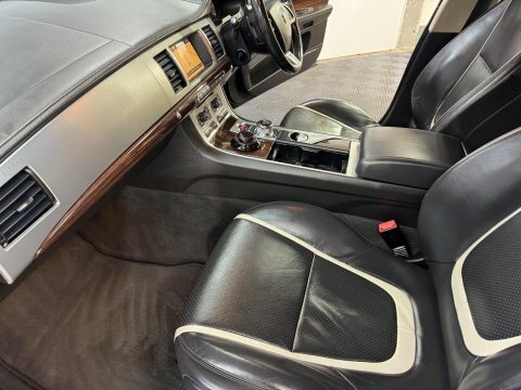 Jaguar XF  Black #48